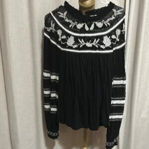 Maeve Black and White Floral Embroidered Blouse